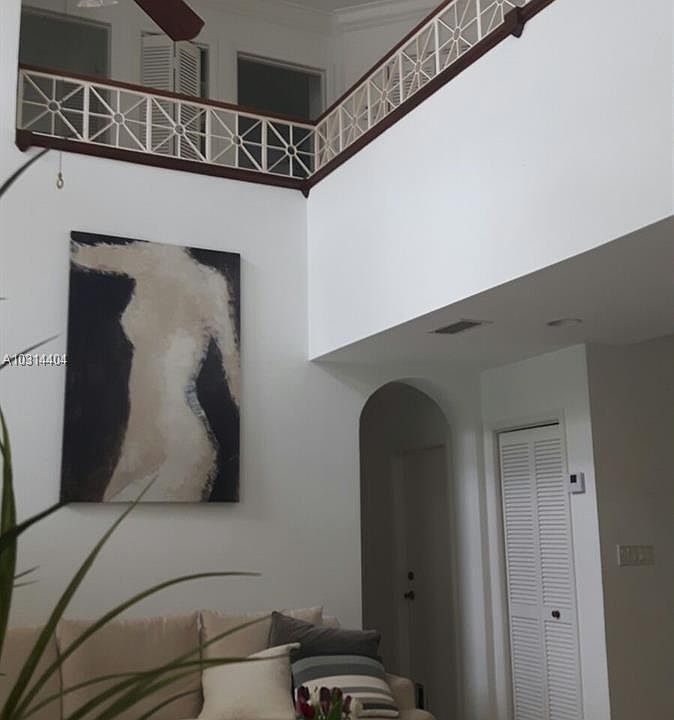 1st image of 1431 Venetia Ave