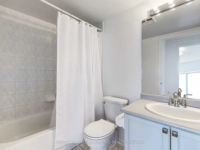 650 Lawrence Ave W #915 — Photo 6