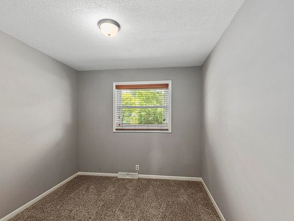 2nd image of 11028 Radcliff Dr