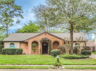 7122 Woodfern Dr, Houston, TX 77040