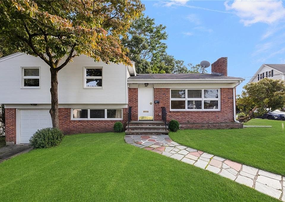 32 Bracken St, Cranston, RI 02920 Zillow