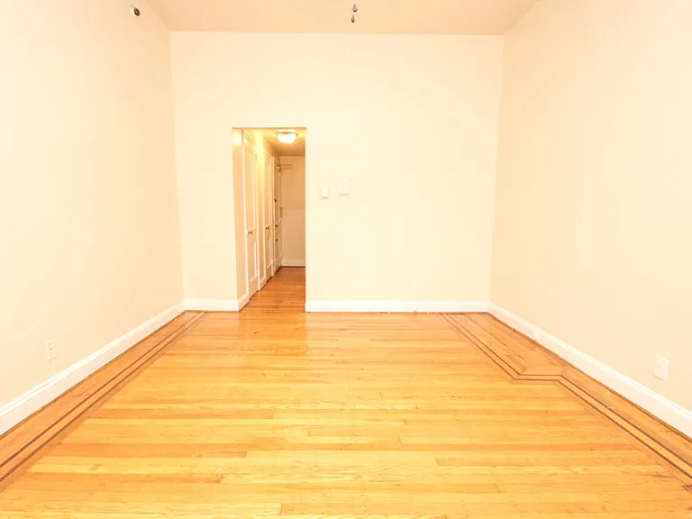 1616 Pine St — Photo 29