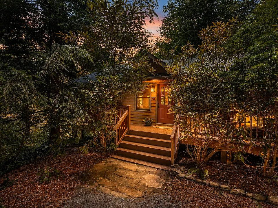 361 Wyanoak Rd