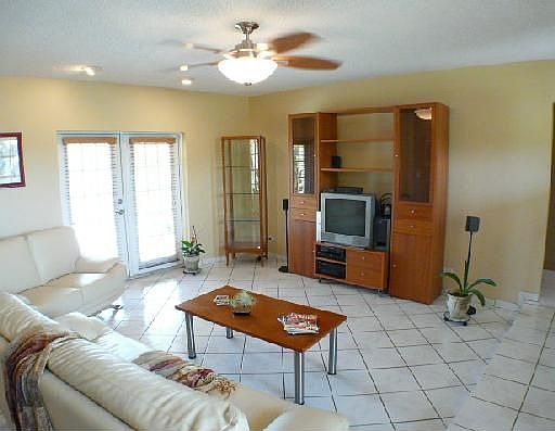 3rd image of 9855 NW 27th St