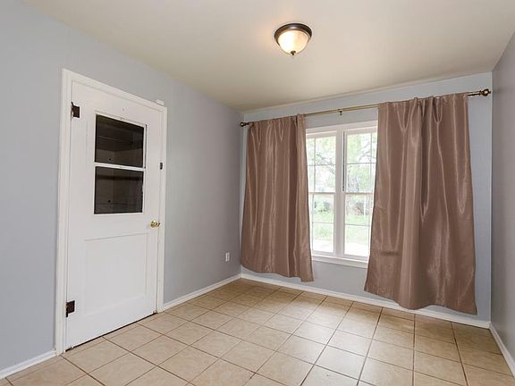 5th image of 2716 W Beauregard Ave