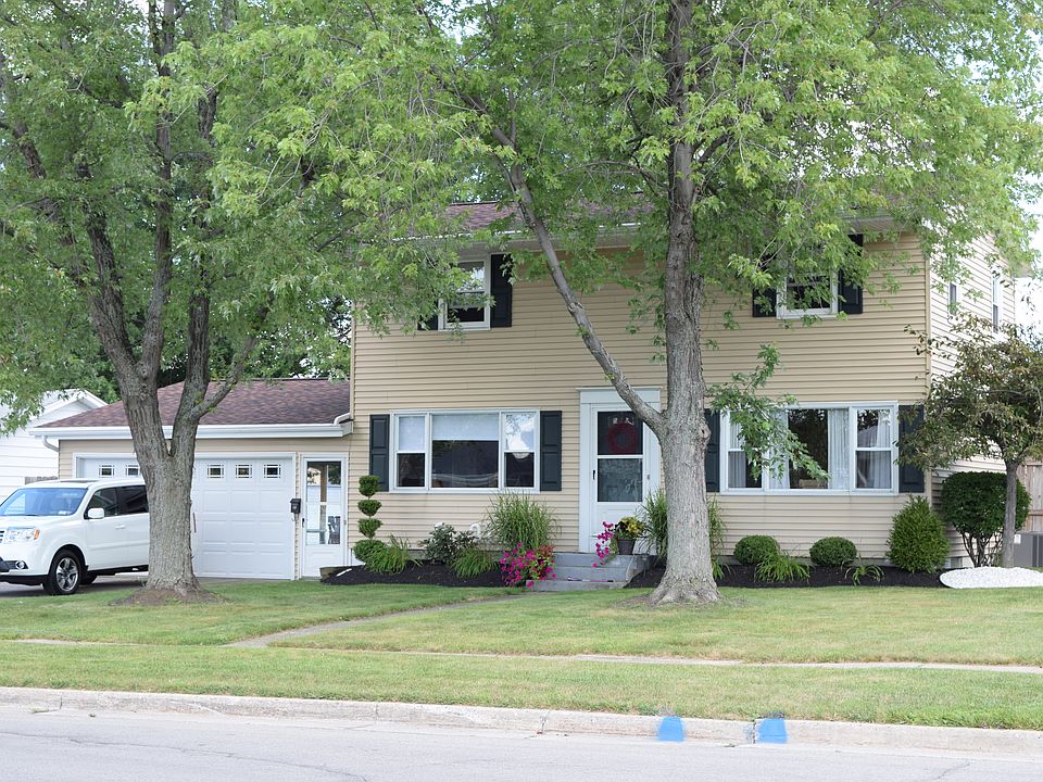 1st image of 85 Queens Dr