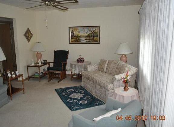 4th image of 1685 Rosewood Ave S