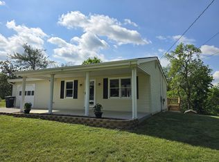 411 Raleigh Ave, Vinton, VA 24179