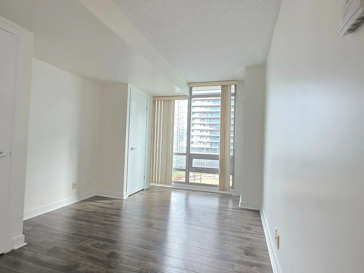 3 bed, $3,450 — Photo 2
