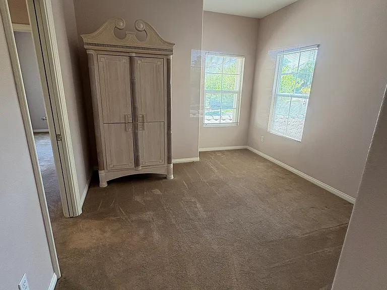 524 Golden West Dr — Photo 28