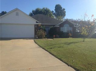 2002 Kylie Cir, Lavaca, AR 72941