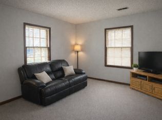 1341 New York St, Lawrence, KS 66044