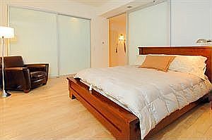 3rd image of 15 Broad St APT 1806