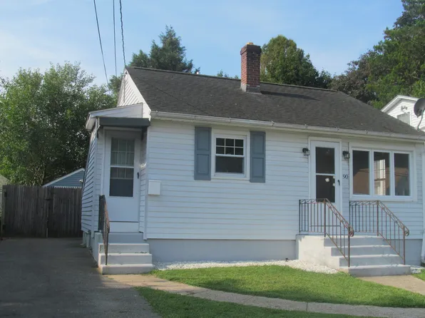 90 Geer Avenue, Norwich, CT 06360