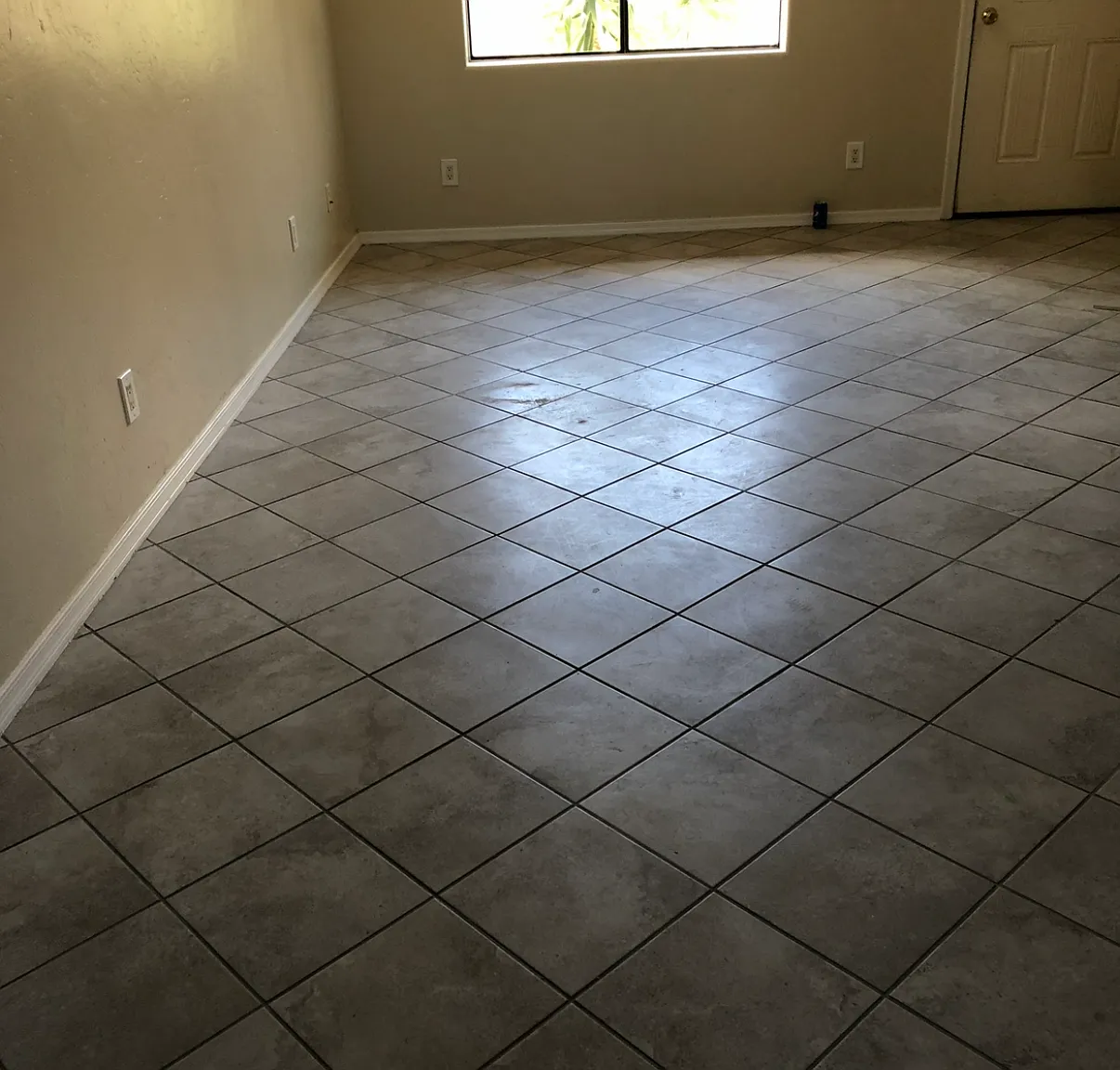 4 bed, 1300 sqft, $1,500 — Photo 3