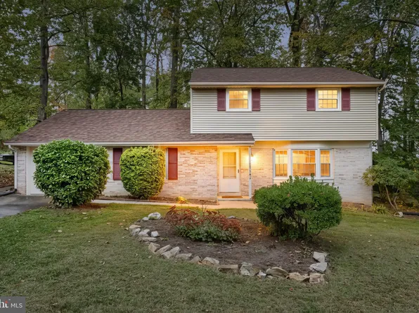 3142 Briarwood Blvd, Lancaster, PA 17601