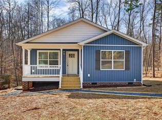 367 Woodhaven Shores Dr, Lexington, NC 27292