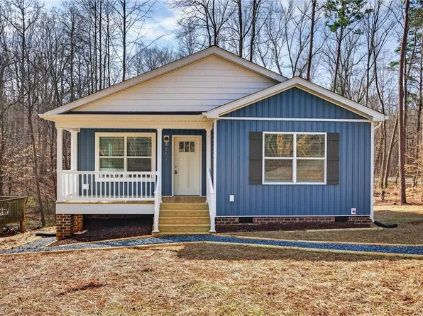 367 Woodhaven Shores Dr, Lexington, NC 27292