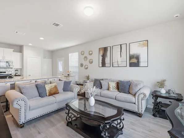 3445 Lake District Ln, Fort Worth, TX 76135