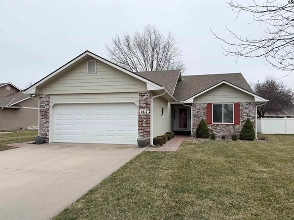 1417 Stone Bridge Dr, Hutchinson, KS 67502
