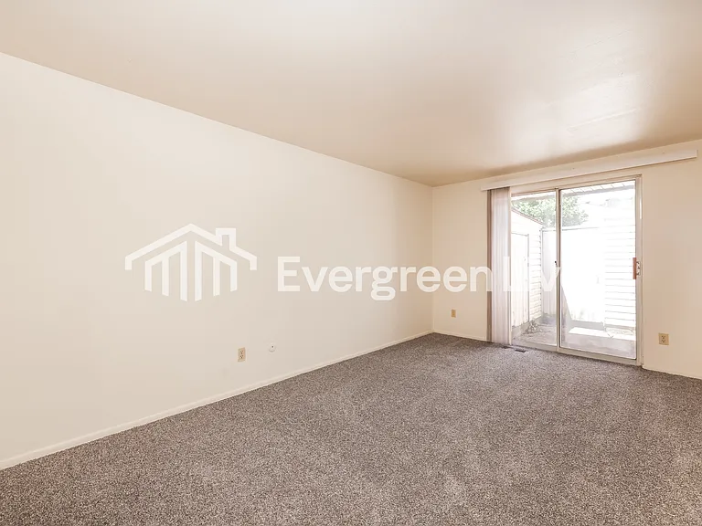 5722 Troy Villa Blvd — Photo 8