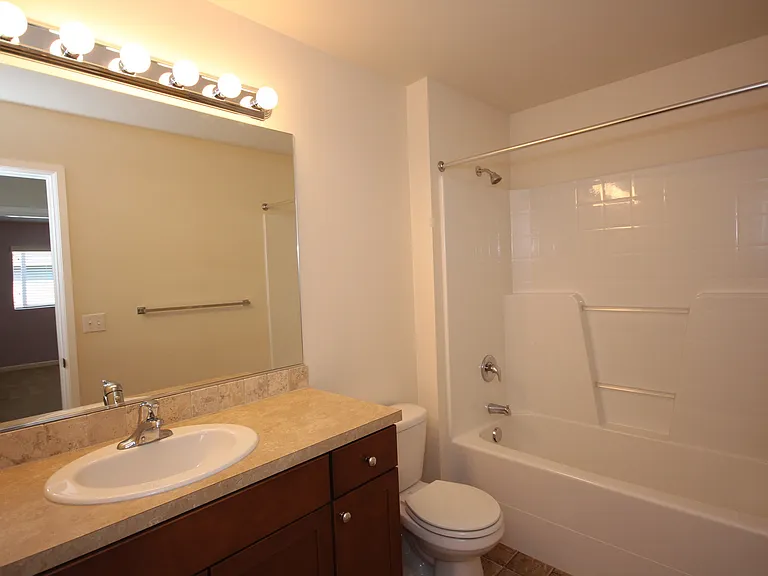 11423 129th St E — Photo 9