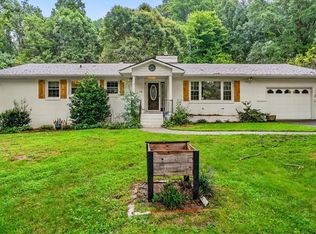 1129 Twin Oak Dr, Winston Salem, NC 27105