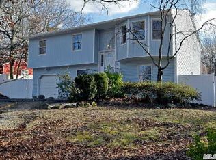 50 Highview Ave, Selden, NY 11784