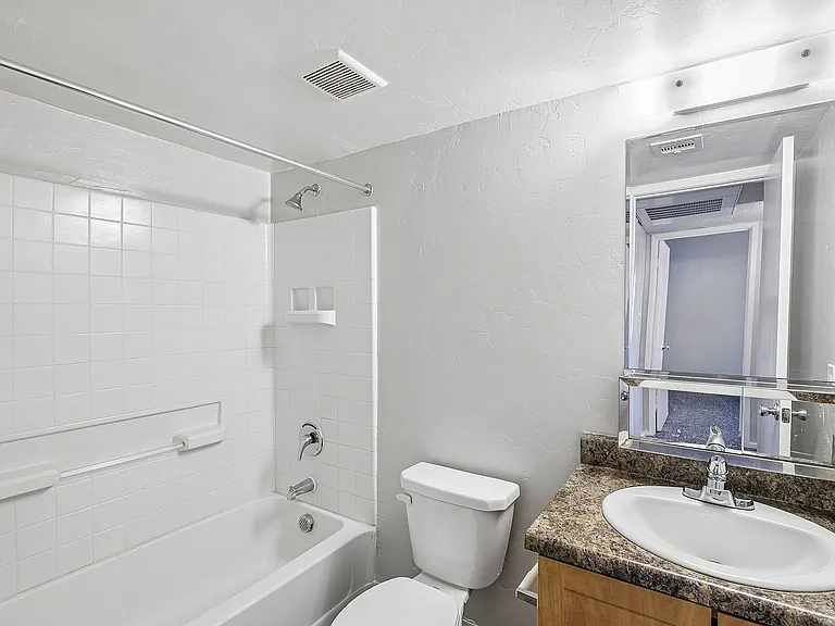 Ventura Villas — Photo 44