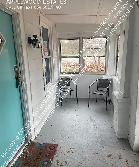 540 284th — Photo 2