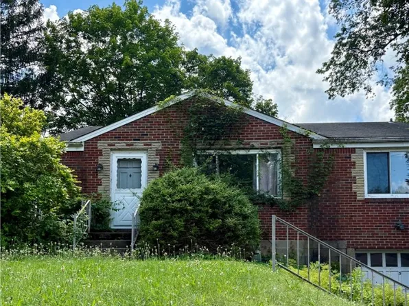 5 McMichael Rd, Carnegie, PA 15106