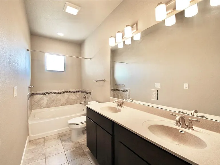 3307 Minnie St #A — Photo 9