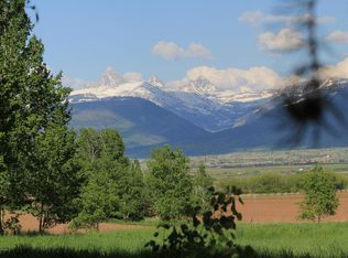 6111 Syringa Dr, Victor, ID 83455