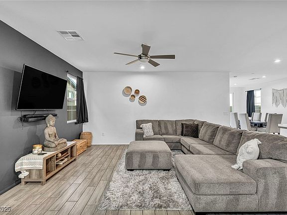 5th image of 1016 Greyhound Ln