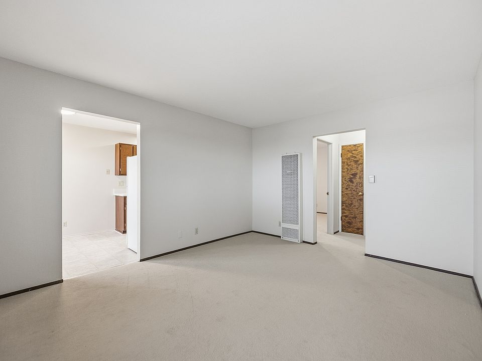 1st image of 2410 27th Ave