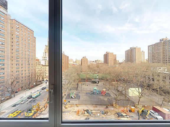5th image of 801 Amsterdam Ave APT 6F