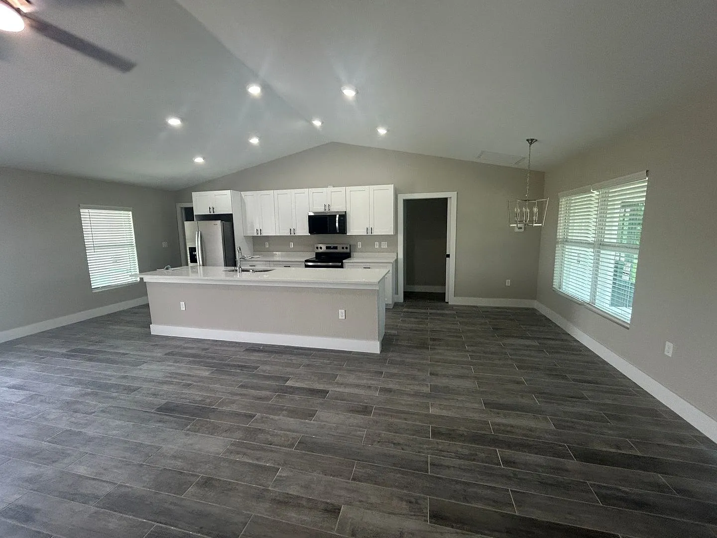 New Construction 4/2 Ready for occupancy — Photo 2