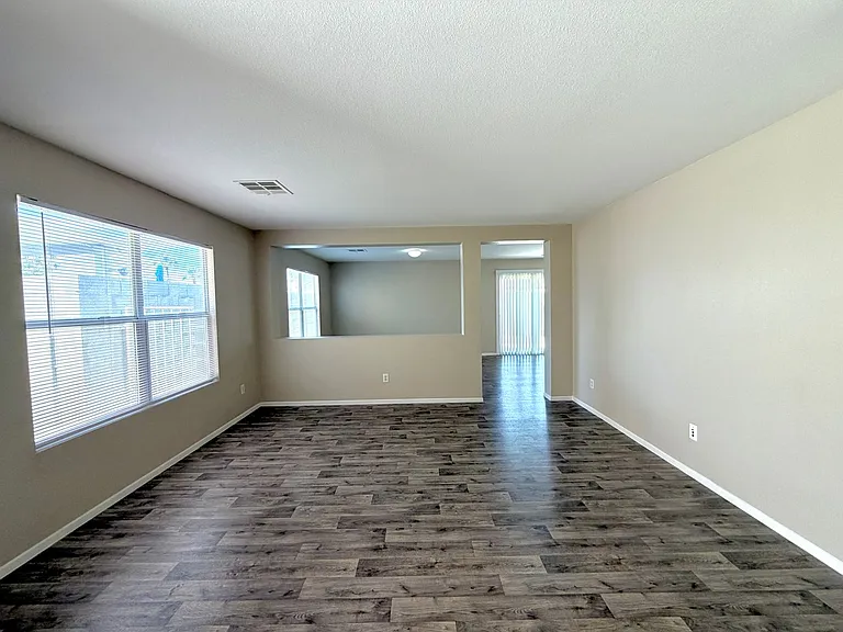 5712 Viberti Ct — Photo 3