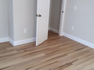 30 Elm St UNIT 1, Whitefield, NH 03598