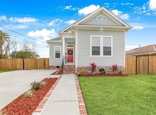 2201 Esteban St, Arabi, LA 70032