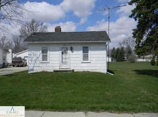 110 W Maple St, Westphalia, MI 48894