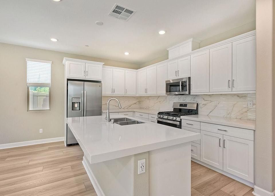 1st image of 1658 Carol Lee Ln