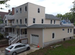 36 Lewis St, Perth Amboy, NJ 08861