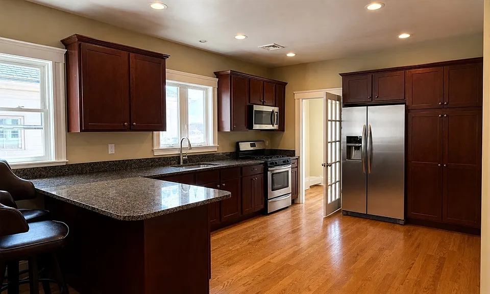 113 Hillsdale Rd #2