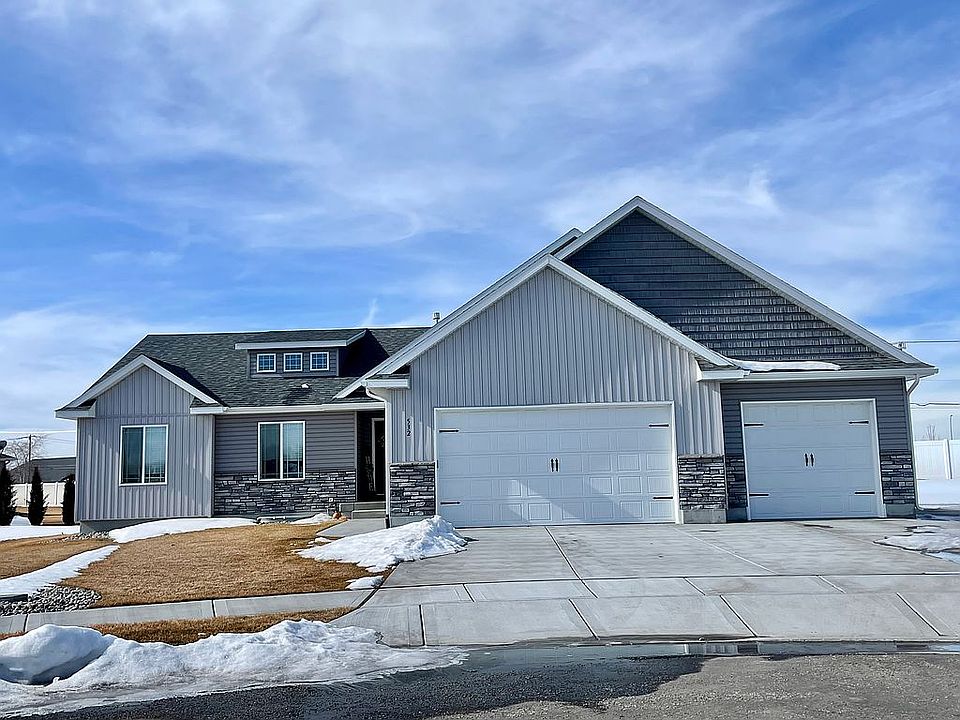 1st image of 532 E Glendora Cir