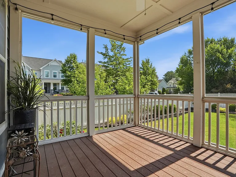 Screened-in porch