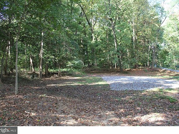 4th image of 39 State Rd