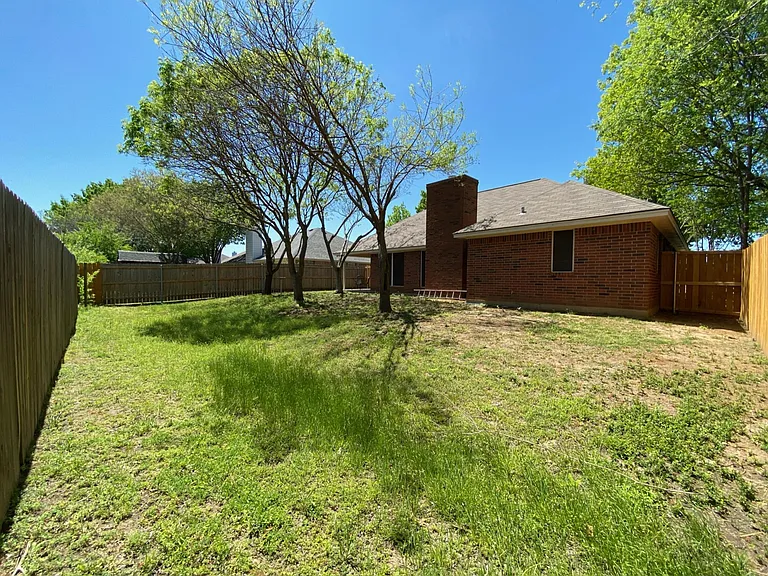 1212 Oak Valley — Photo 48