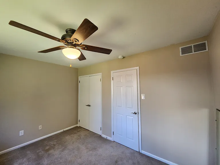 1344 Rolling Glen Dr — Photo 14
