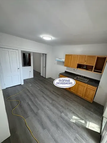 3 bed, $2,750 — Photo 2